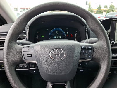 2025 Toyota Camry LE (SE)