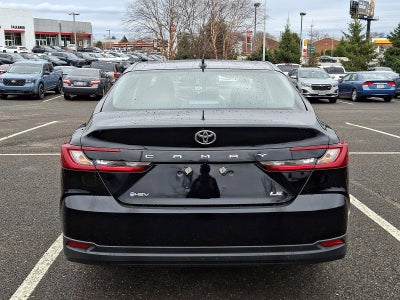 2025 Toyota Camry LE (SE)