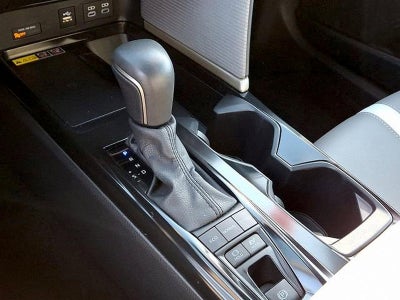 2025 Toyota Camry SE (SE)