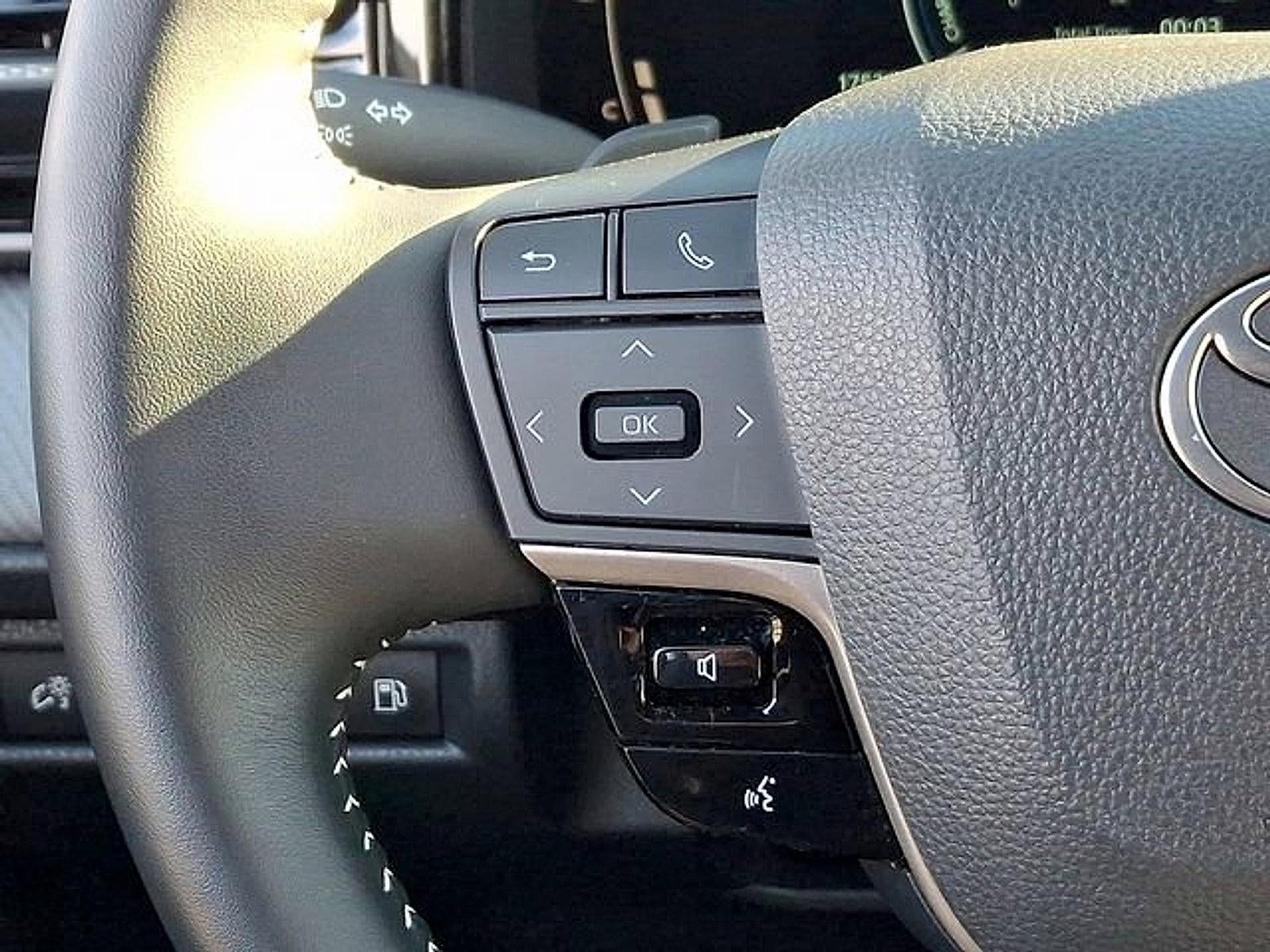 2025 Toyota Camry SE (SE)