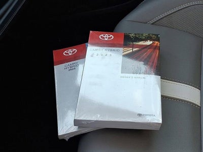 2025 Toyota Camry SE (SE)