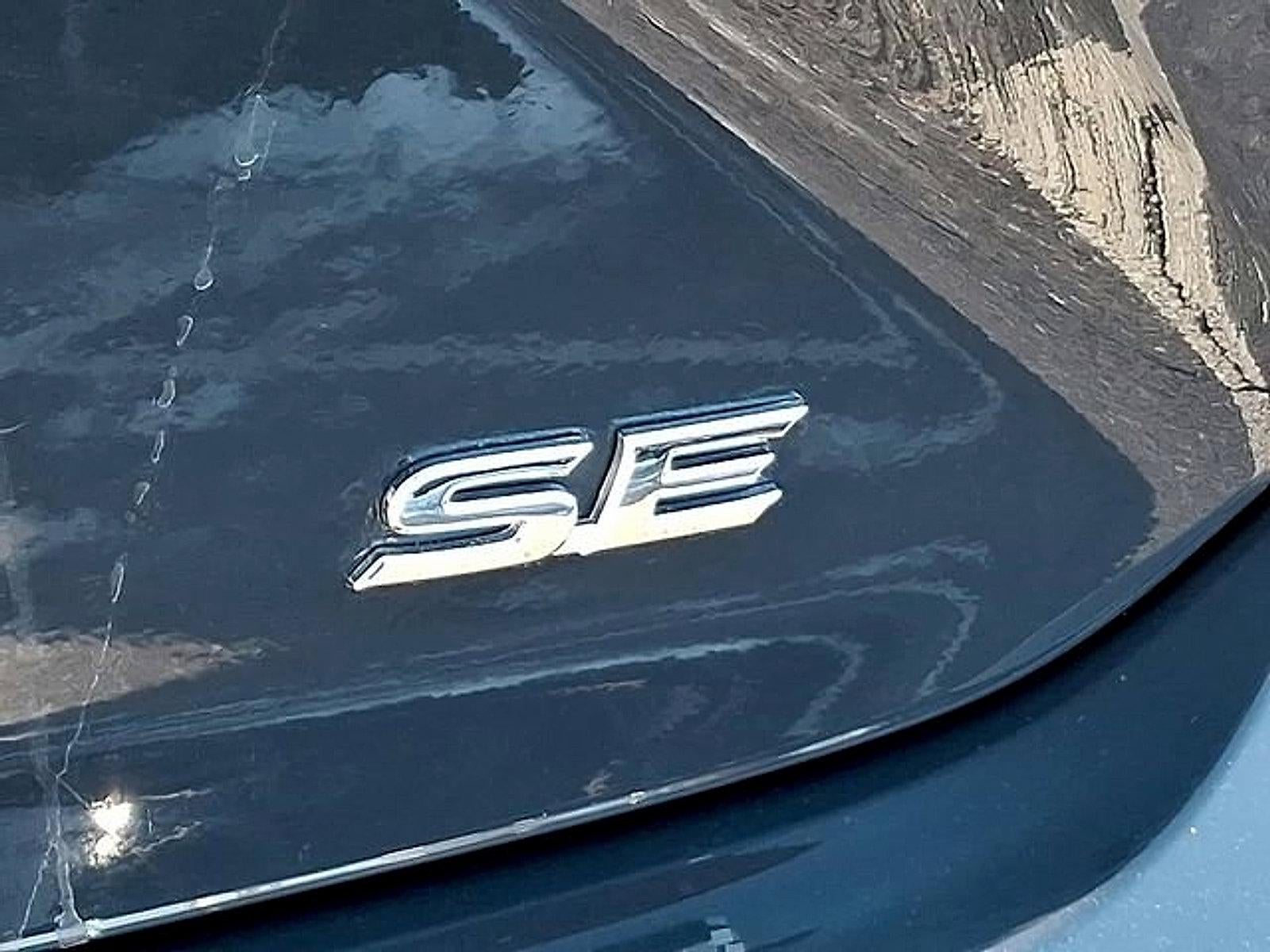 2025 Toyota Camry SE (SE)