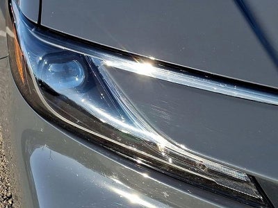 2025 Toyota Camry SE (SE)