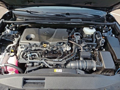 2025 Toyota Camry SE (SE)