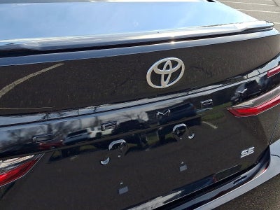 2025 Toyota Camry SE (SE)