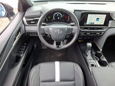 2025 Toyota Camry SE (SE)