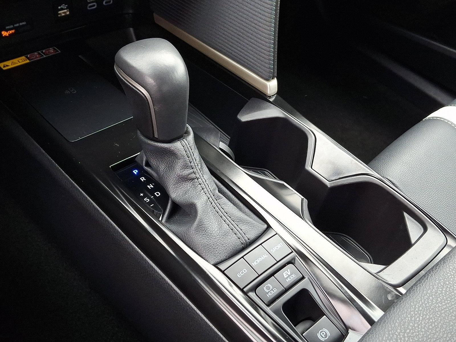 2025 Toyota Camry SE (SE)