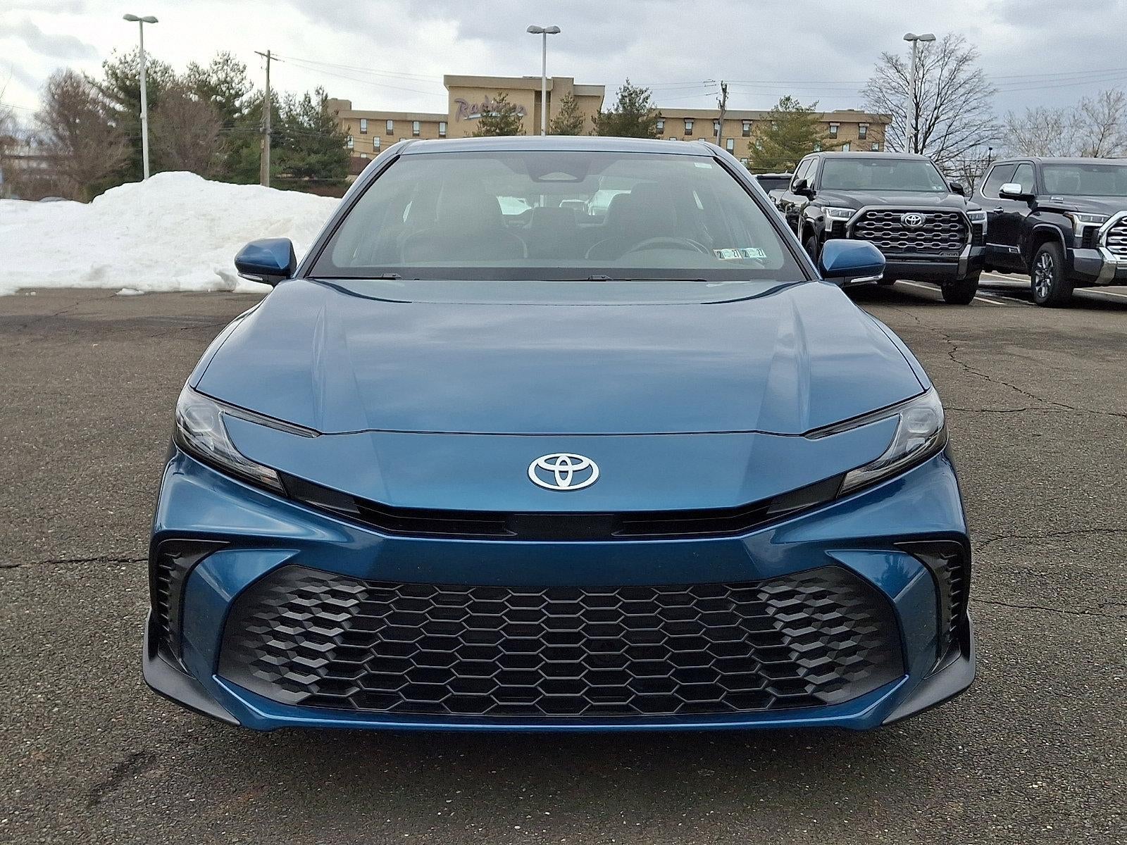 2025 Toyota Camry SE (SE)