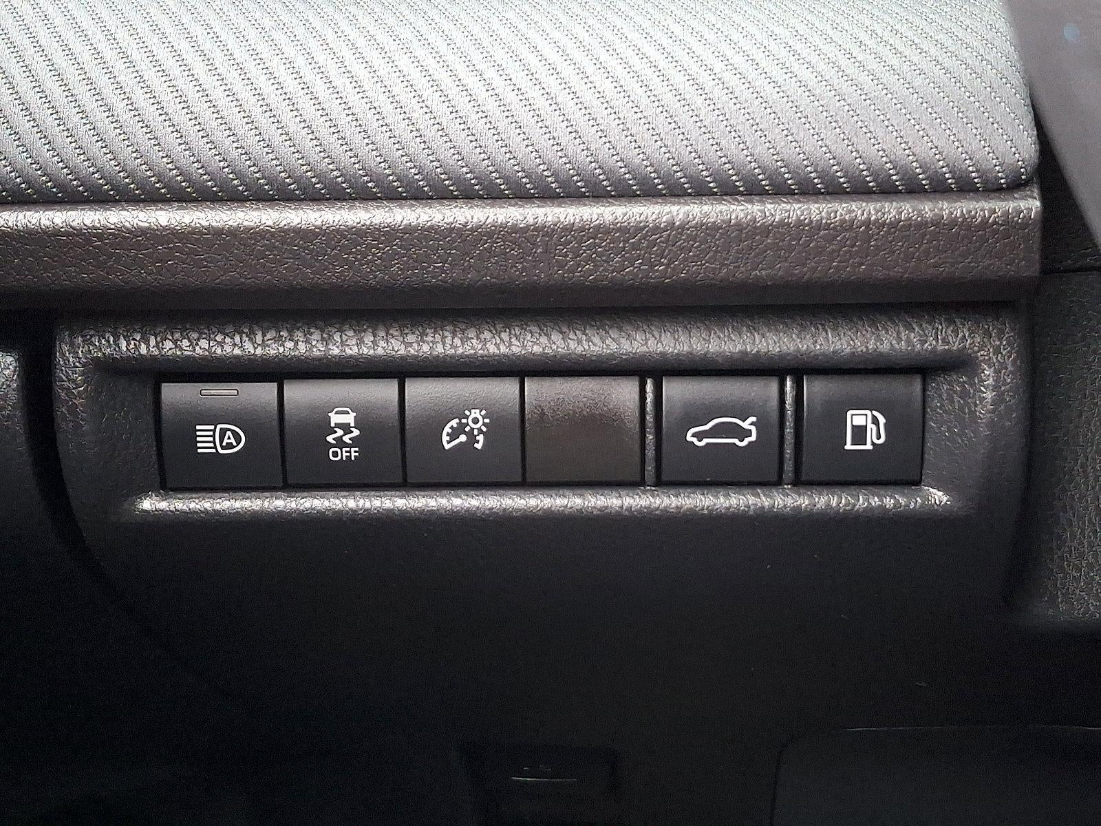 2025 Toyota Camry SE (SE)