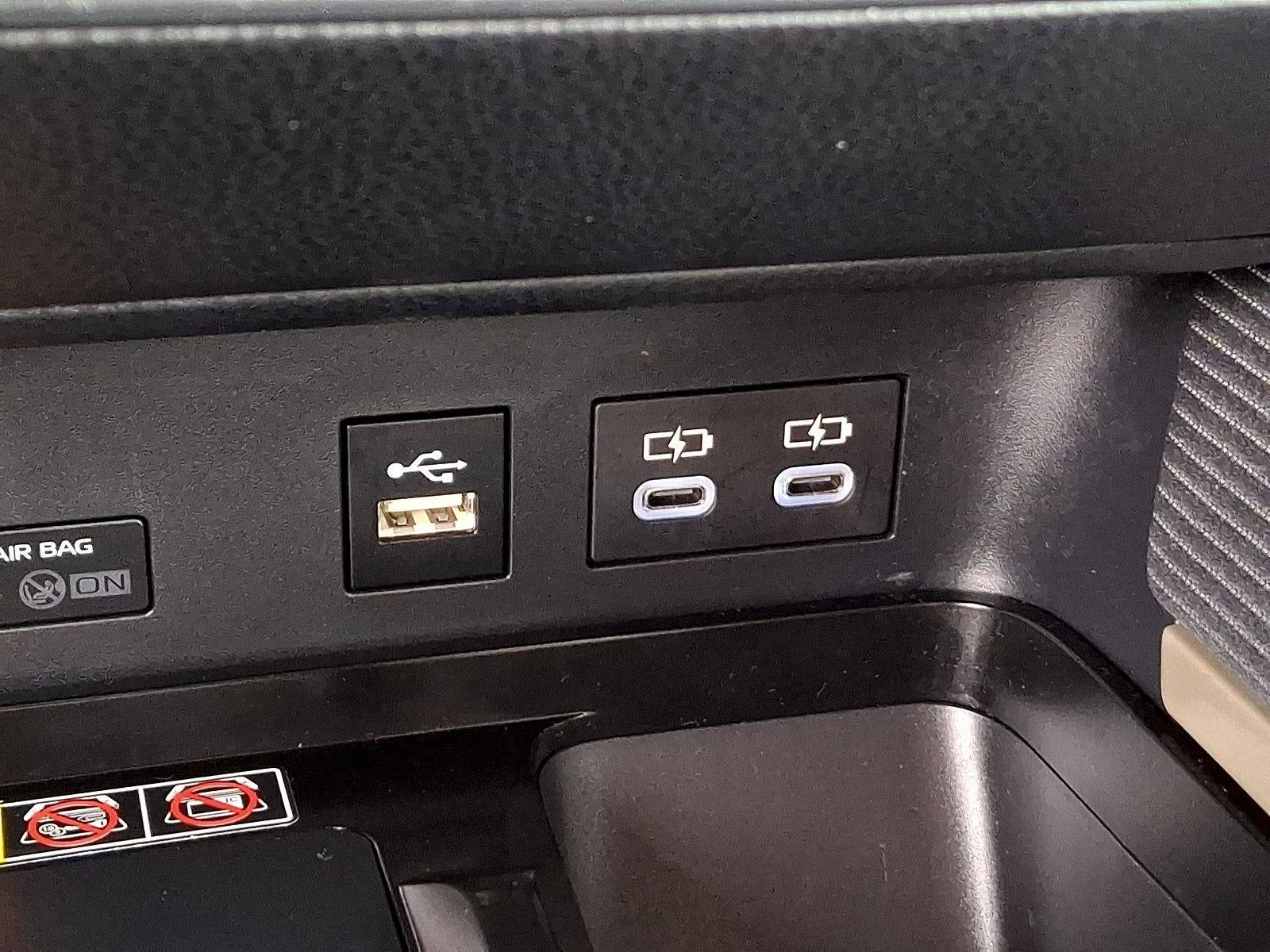 2025 Toyota Camry SE (SE)