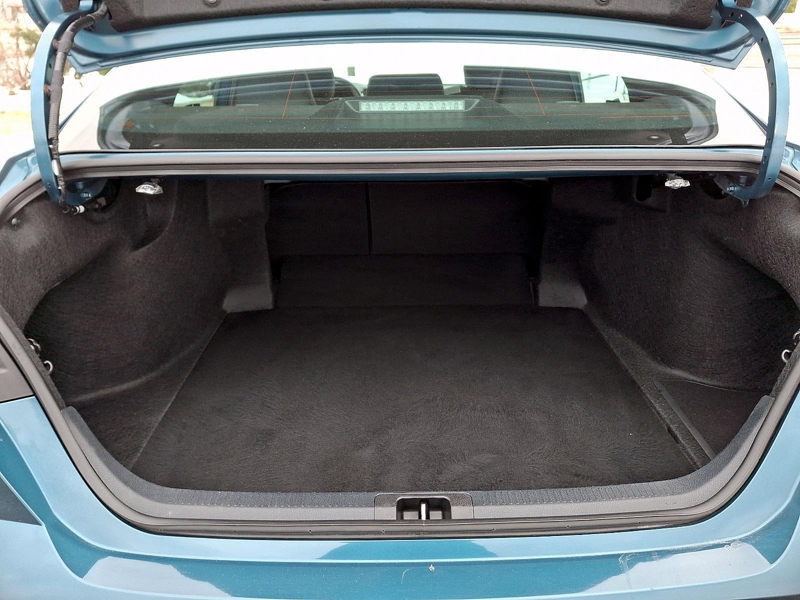 2025 Toyota Camry SE (SE)