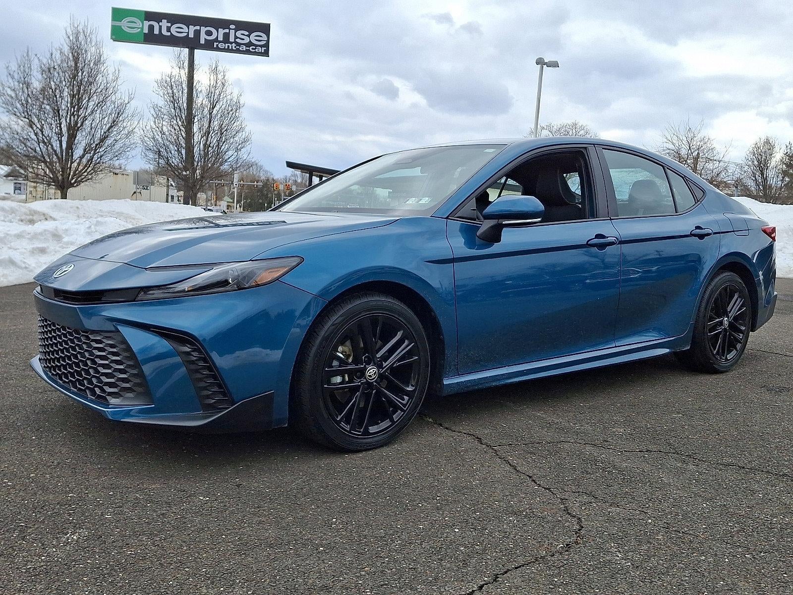 2025 Toyota Camry SE (SE)