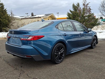2025 Toyota Camry SE (SE)