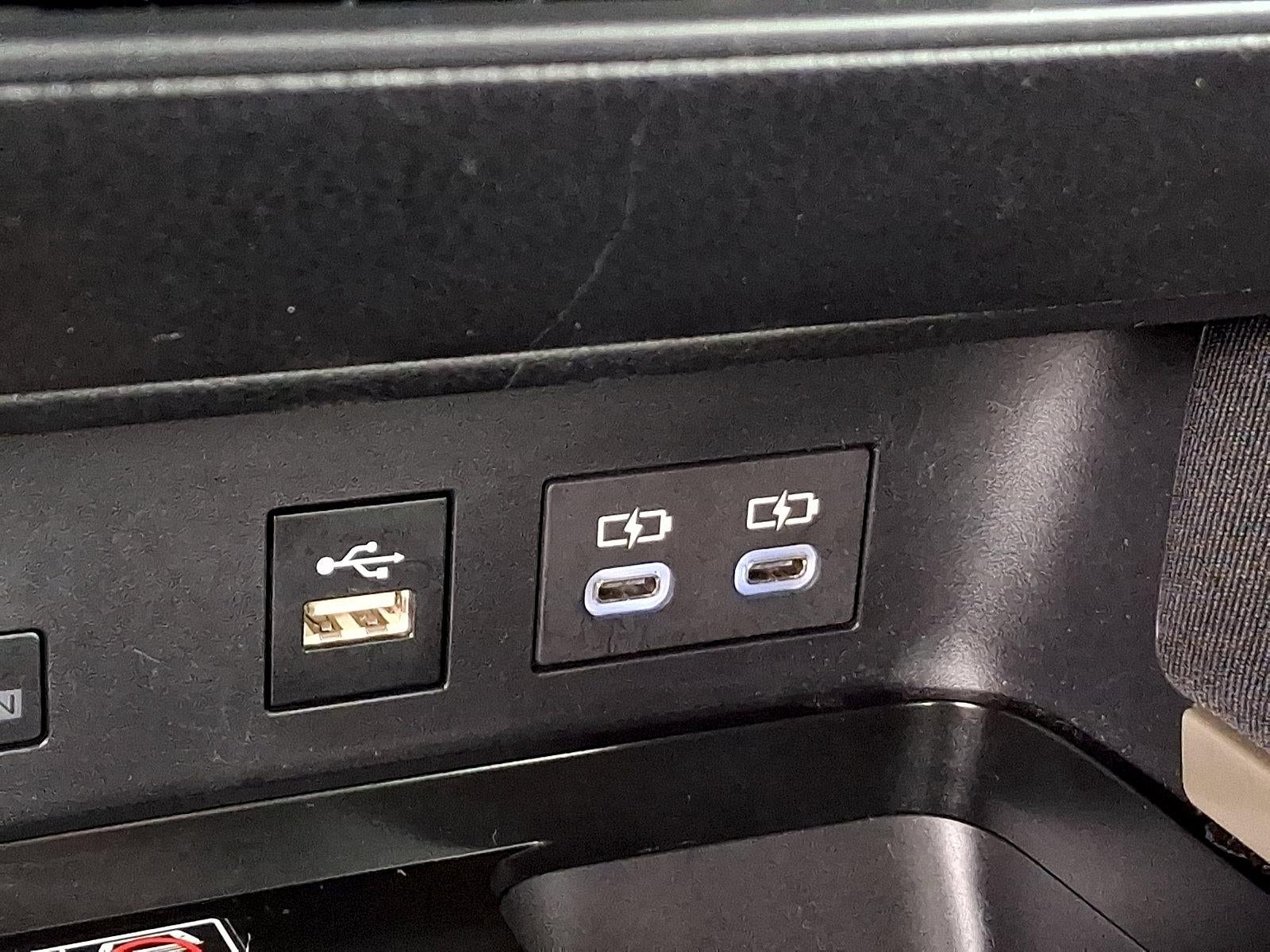 2025 Toyota Camry LE (SE)