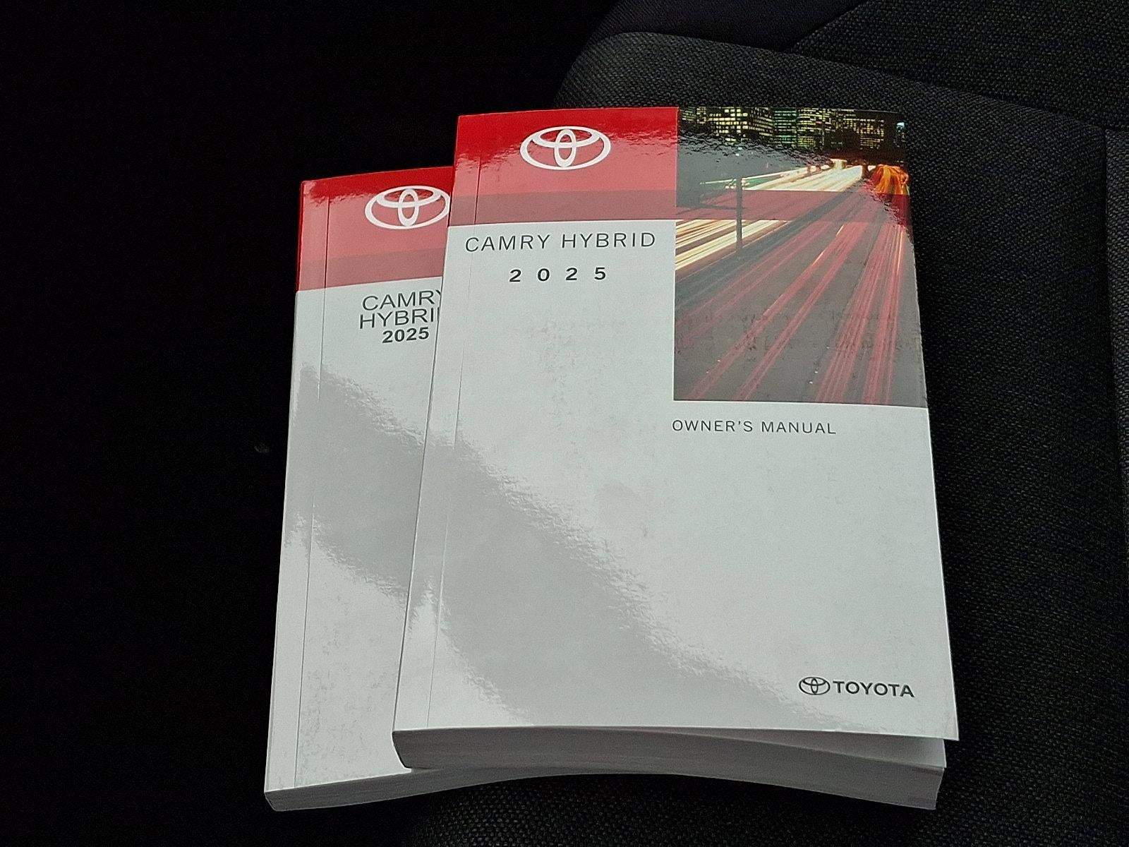 2025 Toyota Camry LE (SE)