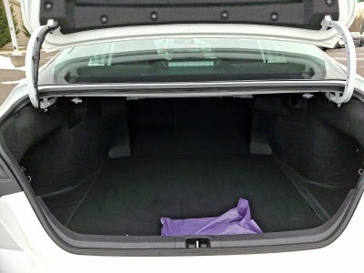 2025 Toyota Camry LE (SE)