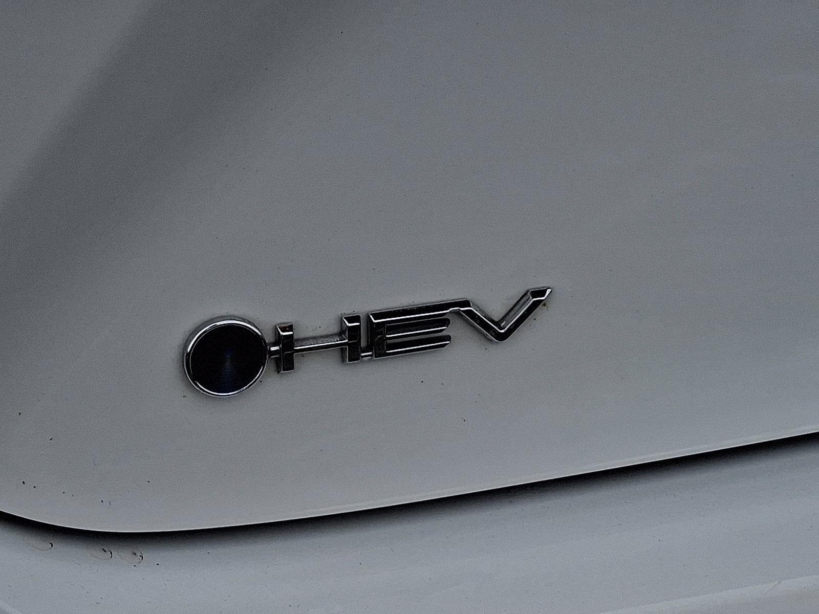 2025 Toyota Camry LE (SE)