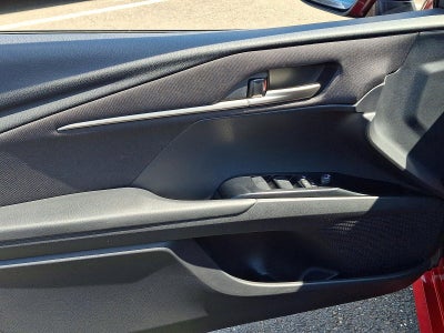 2025 Toyota Camry LE (SE)