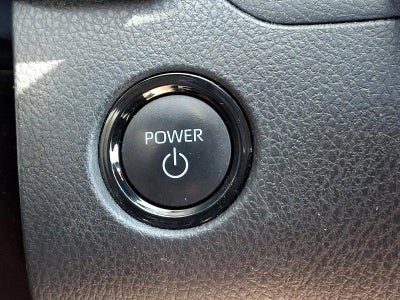 2025 Toyota Camry LE (SE)