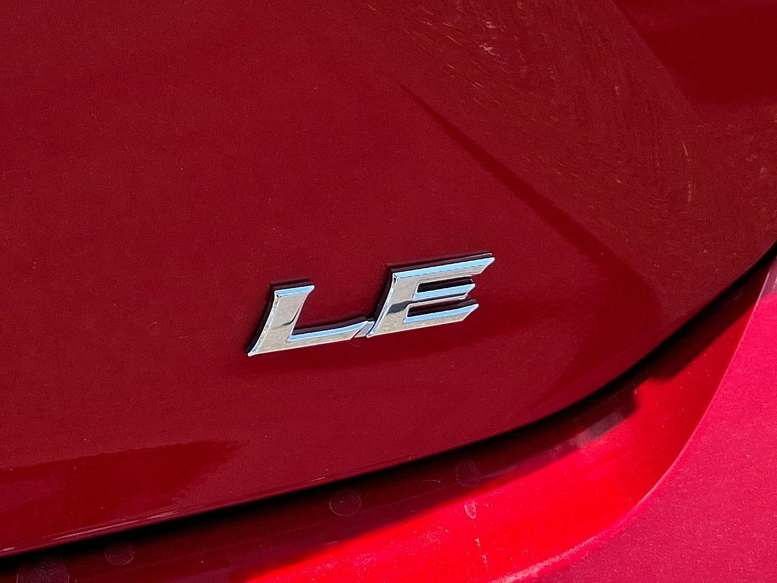 2025 Toyota Camry LE (SE)