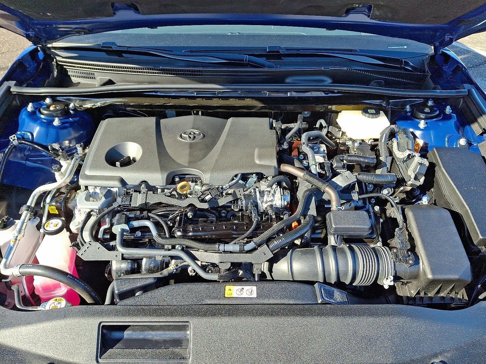 2025 Toyota Camry SE (SE)