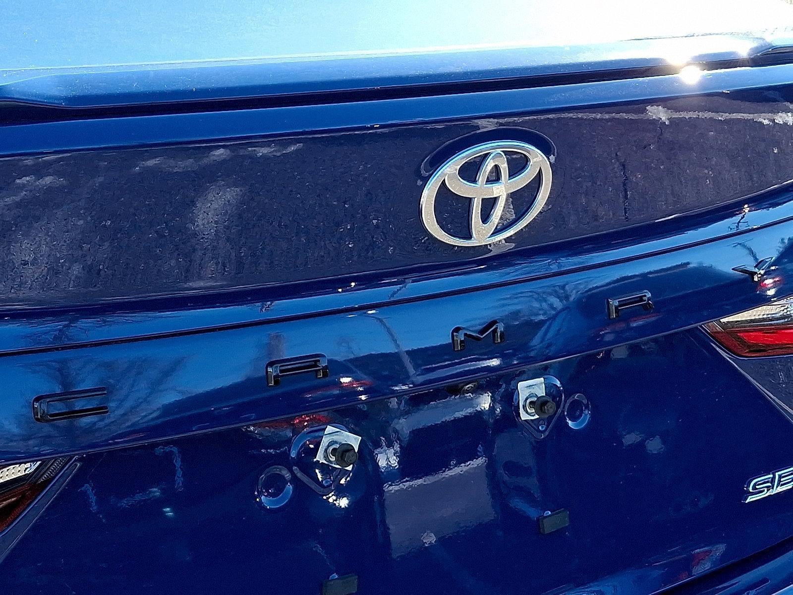 2025 Toyota Camry SE (SE)