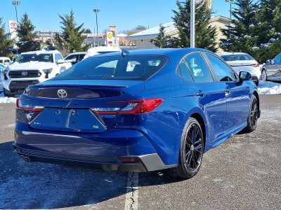 2025 Toyota Camry SE (SE)