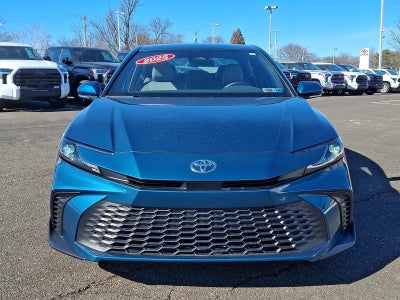 2025 Toyota Camry SE (SE)