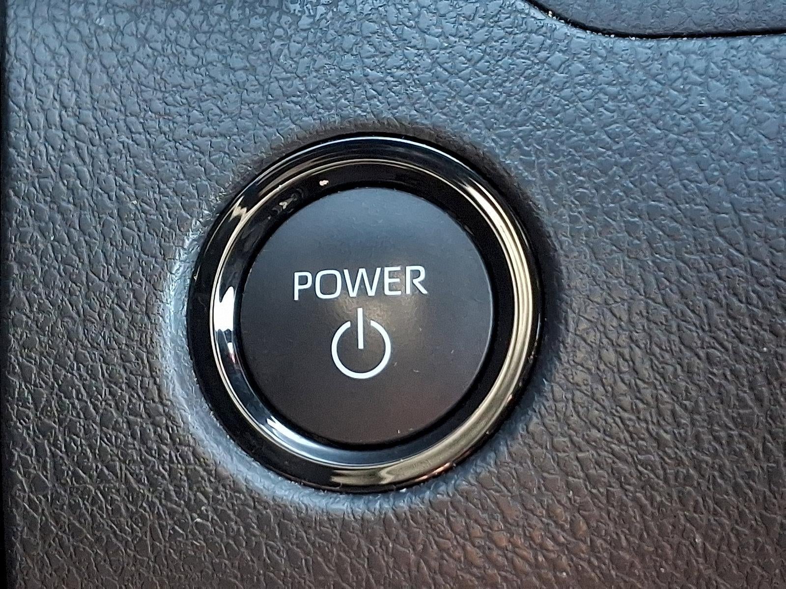 2025 Toyota Camry SE (SE)