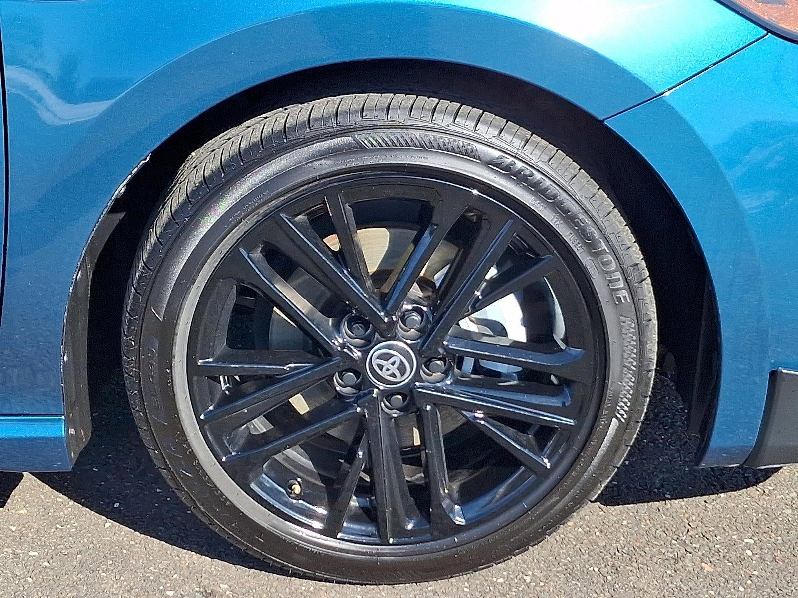 2025 Toyota Camry SE (SE)