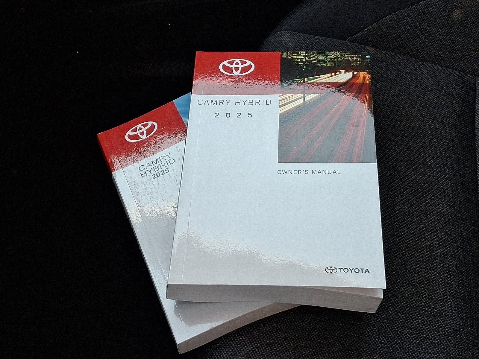 2025 Toyota Camry LE (SE)