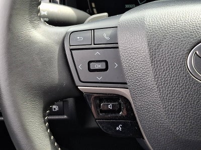 2025 Toyota Camry SE (SE)