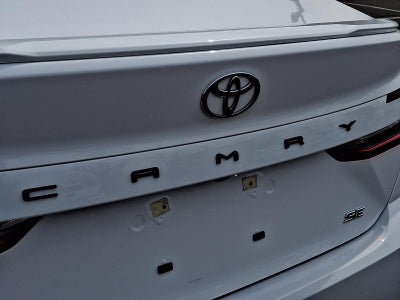 2025 Toyota Camry SE (SE)