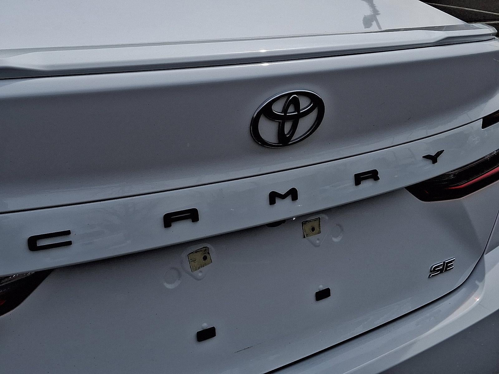2025 Toyota Camry SE (SE)
