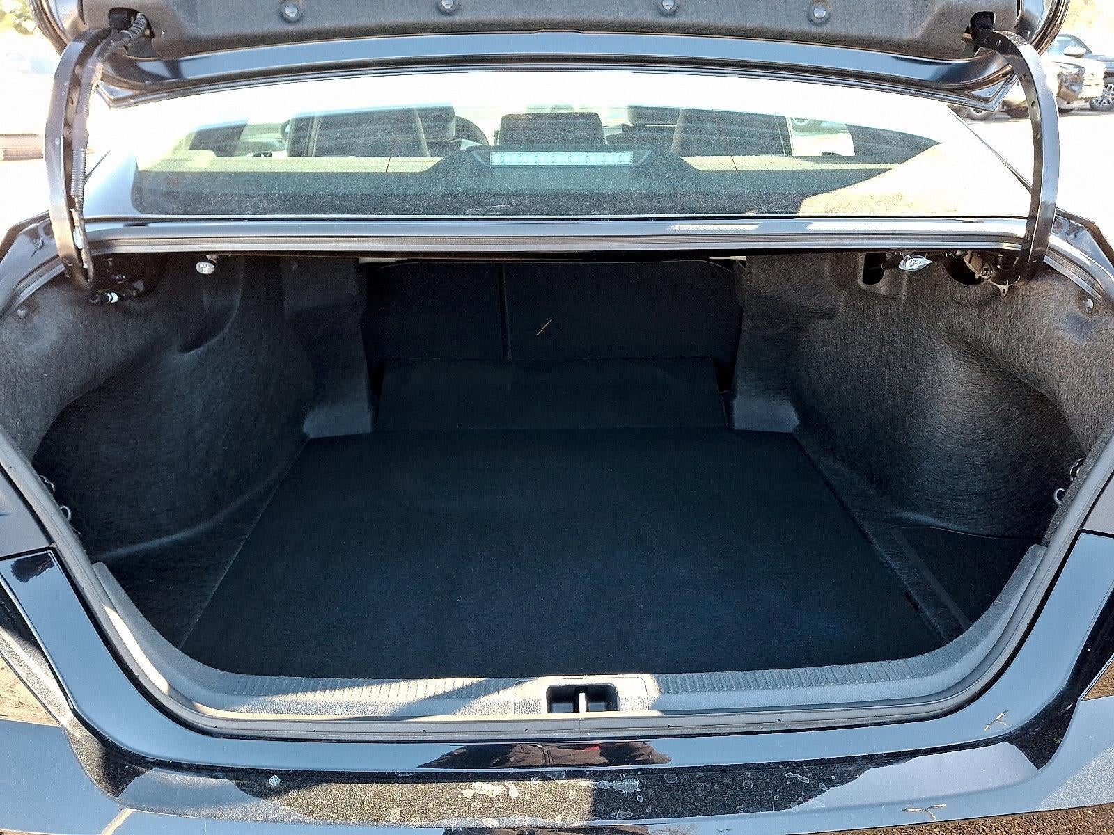 2025 Toyota Camry SE (SE)