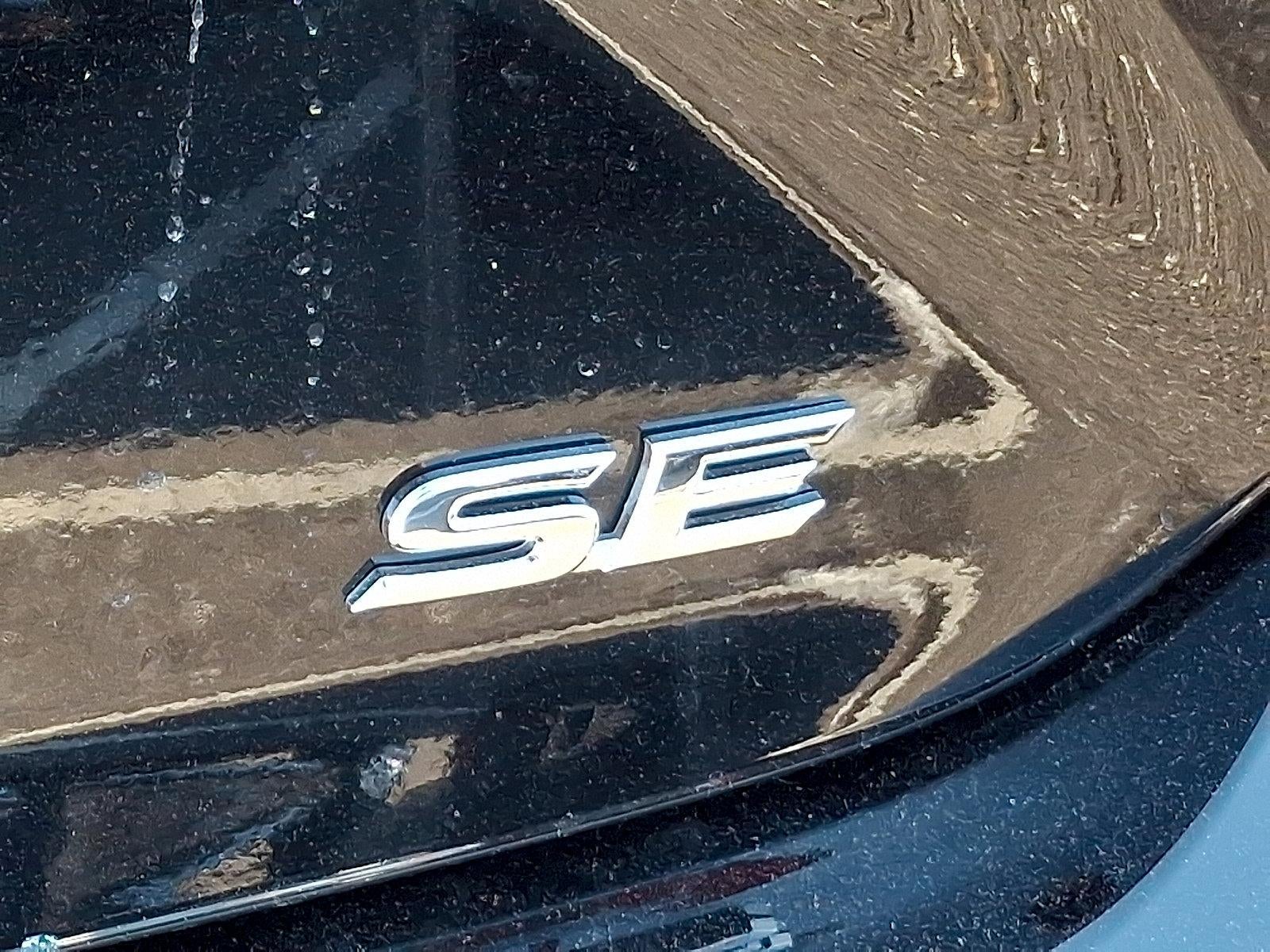 2025 Toyota Camry SE (SE)