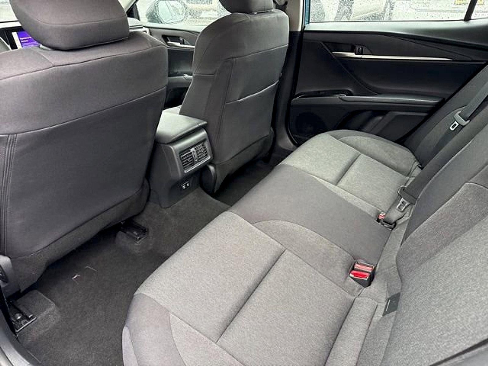 2025 Toyota Camry LE (SE)