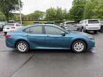 2025 Toyota Camry LE (SE)