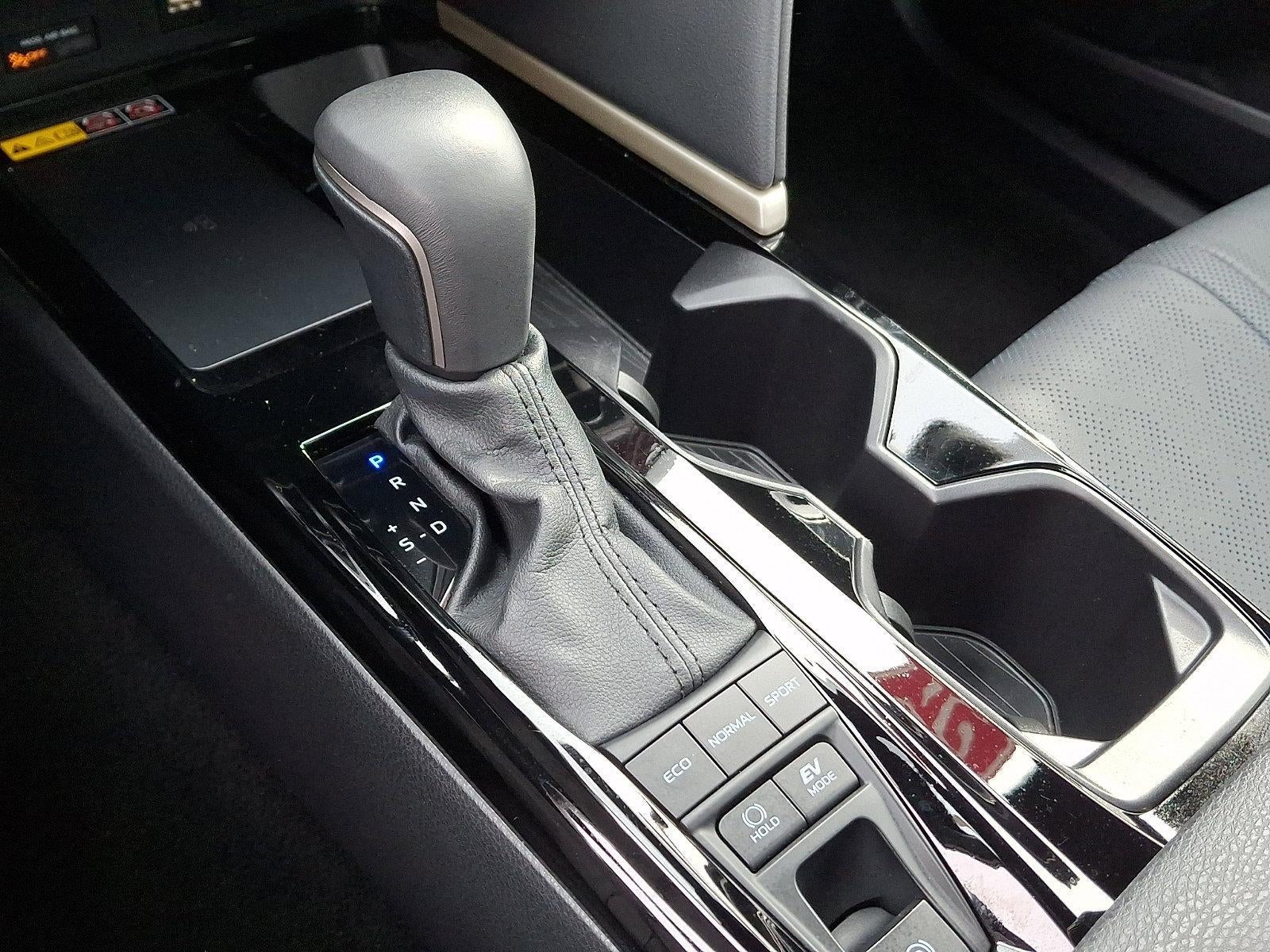 2025 Toyota Camry XSE (Natl)