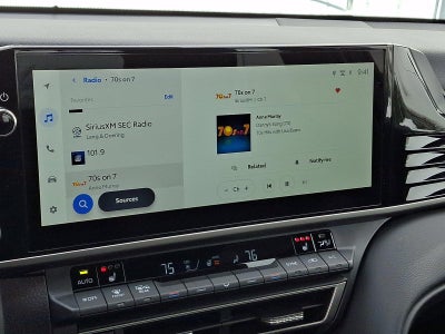 2025 Toyota Camry XSE (Natl)