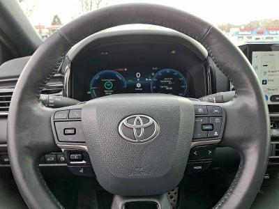 2025 Toyota Camry XSE (Natl)