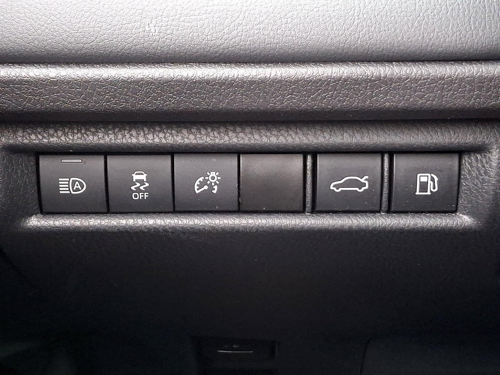 2025 Toyota Camry XSE (Natl)