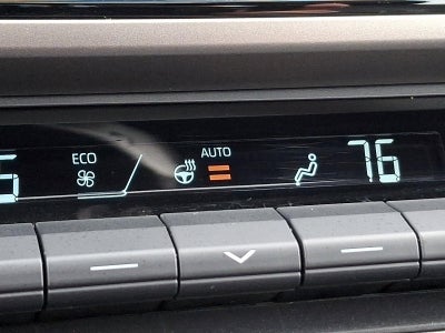 2025 Toyota Camry XSE (Natl)