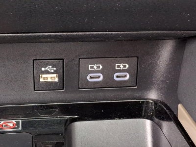 2025 Toyota Camry XSE (Natl)