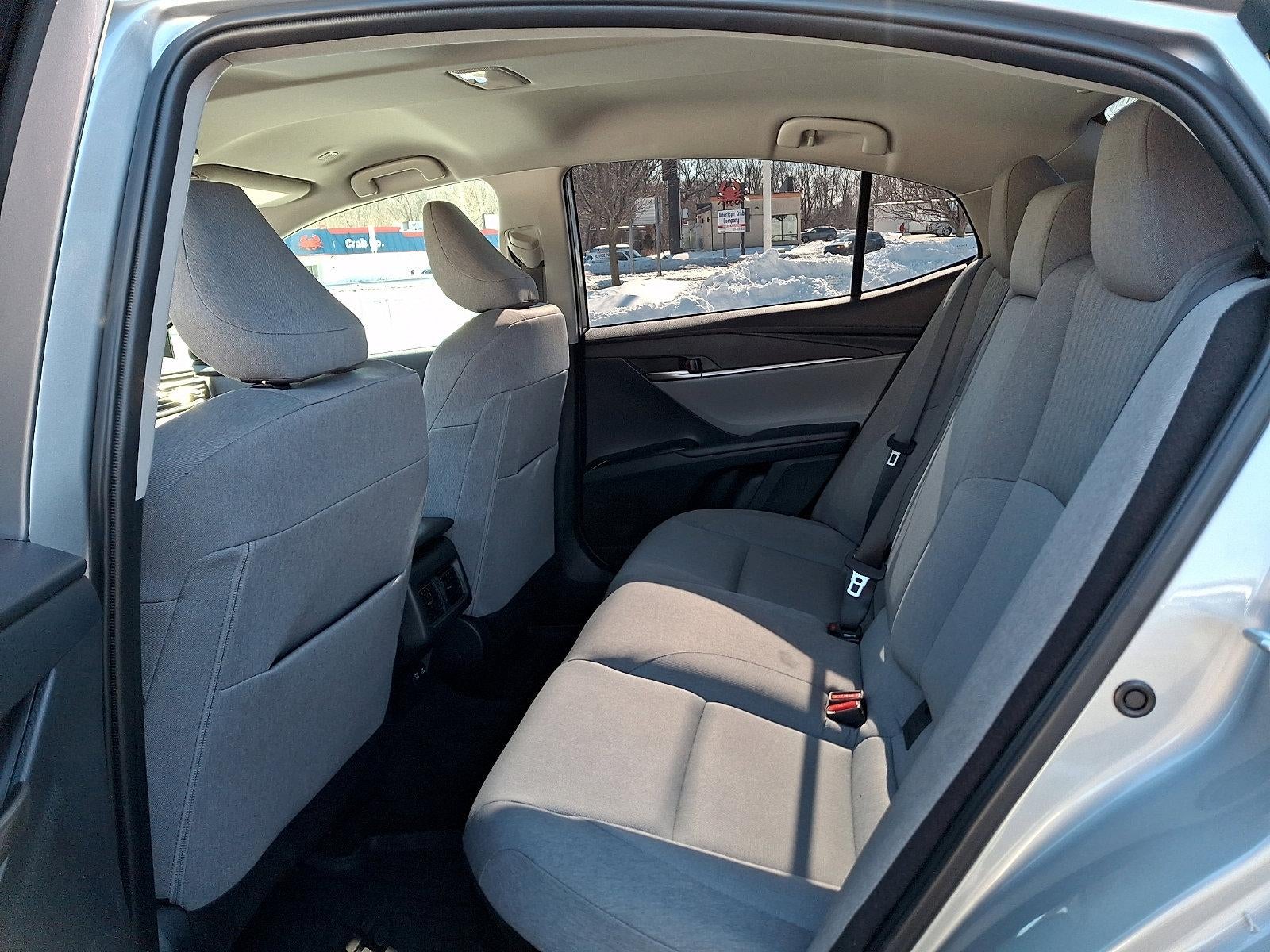 2025 Toyota Camry LE (SE)