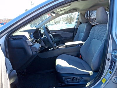 2025 Toyota Camry LE (SE)