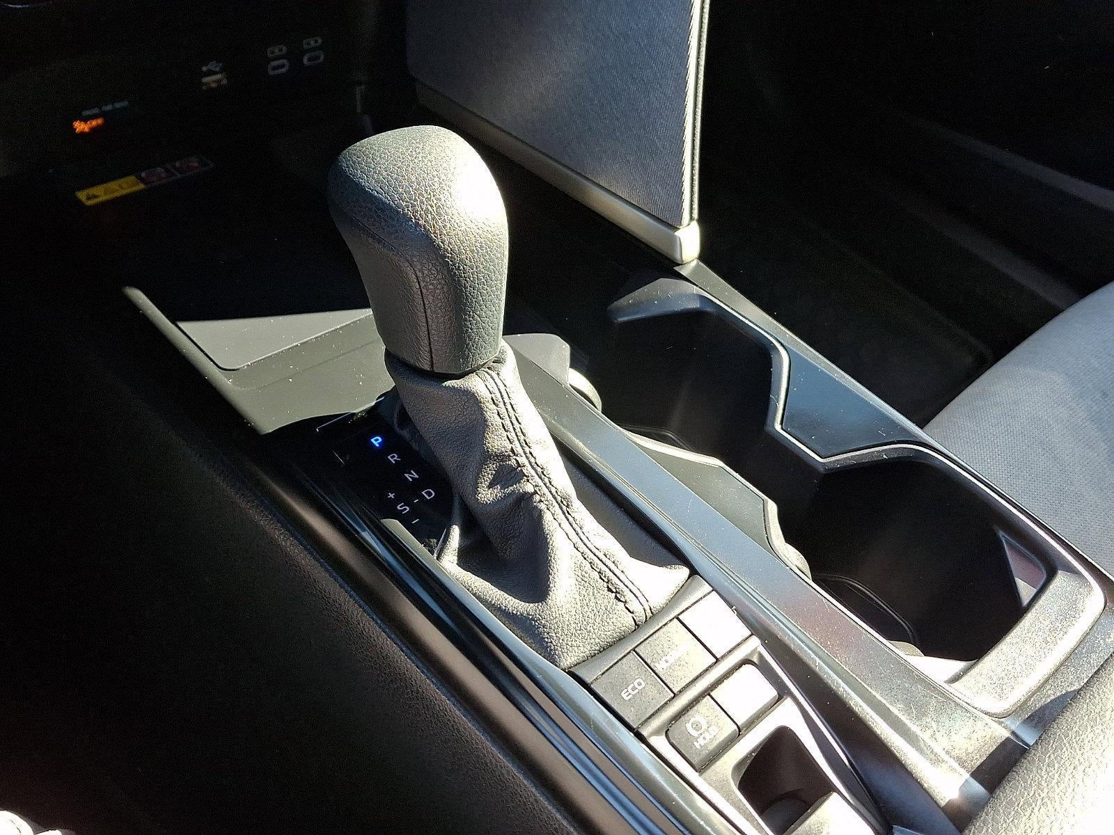 2025 Toyota Camry LE (SE)