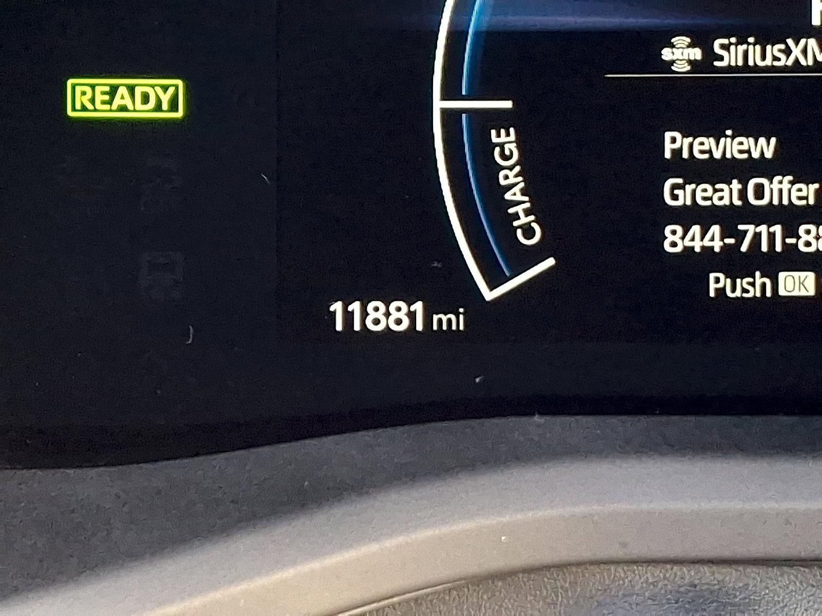 2025 Toyota Camry LE (SE)