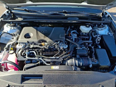 2025 Toyota Camry LE (SE)