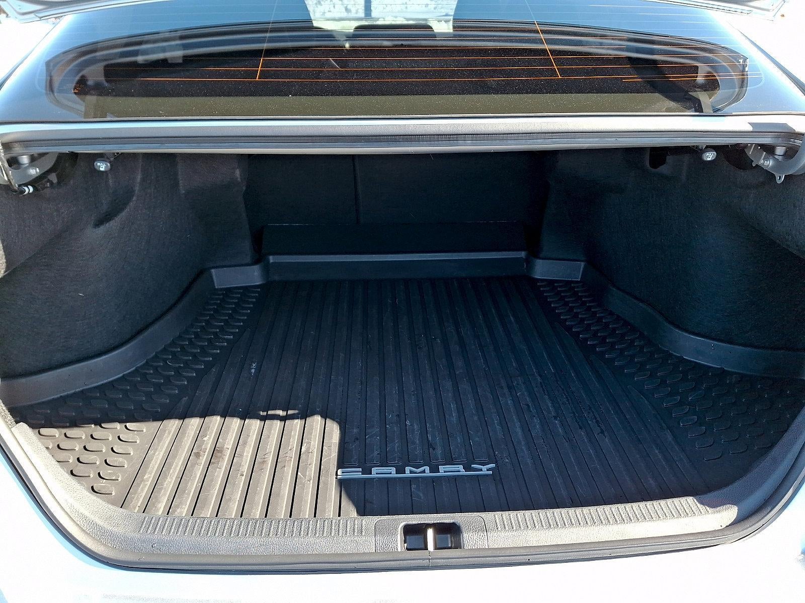 2025 Toyota Camry LE (SE)